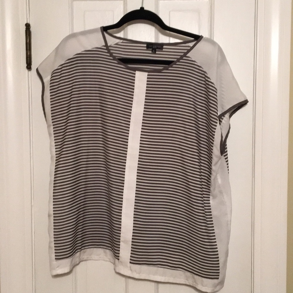 White and gray sleeveless top